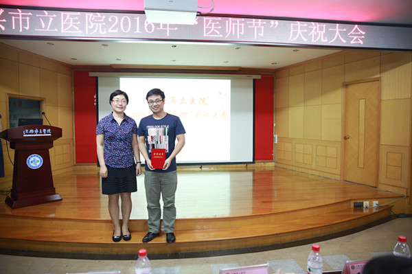 C:\Documents and Settings\Administrator\桌面\W20A8268_副本.jpg