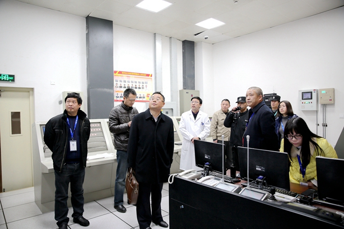C:\Users\Administrator\Desktop\新建文件夾 (4)\W20A6997.JPG