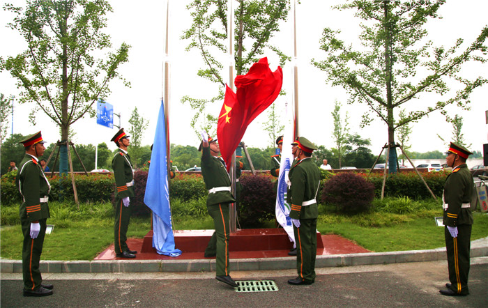 升旗 (3).jpg 升旗 (3).jpg