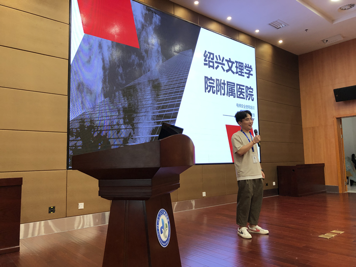 謝程浩1_副本.png 謝程浩1_副本.png
